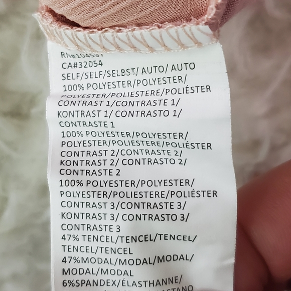 💥3/$25💥 Anthropologie Tiny Overlay Peasant Top - Picture 10 of 11